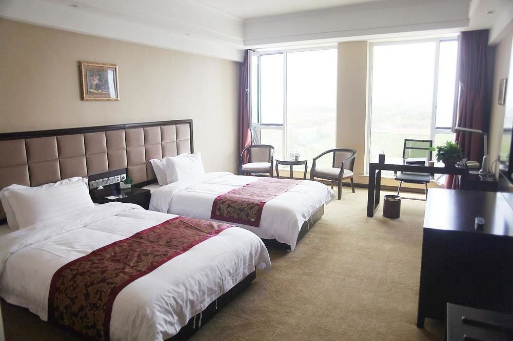 Weishi International Hotel Qing Zhou 외부 사진
