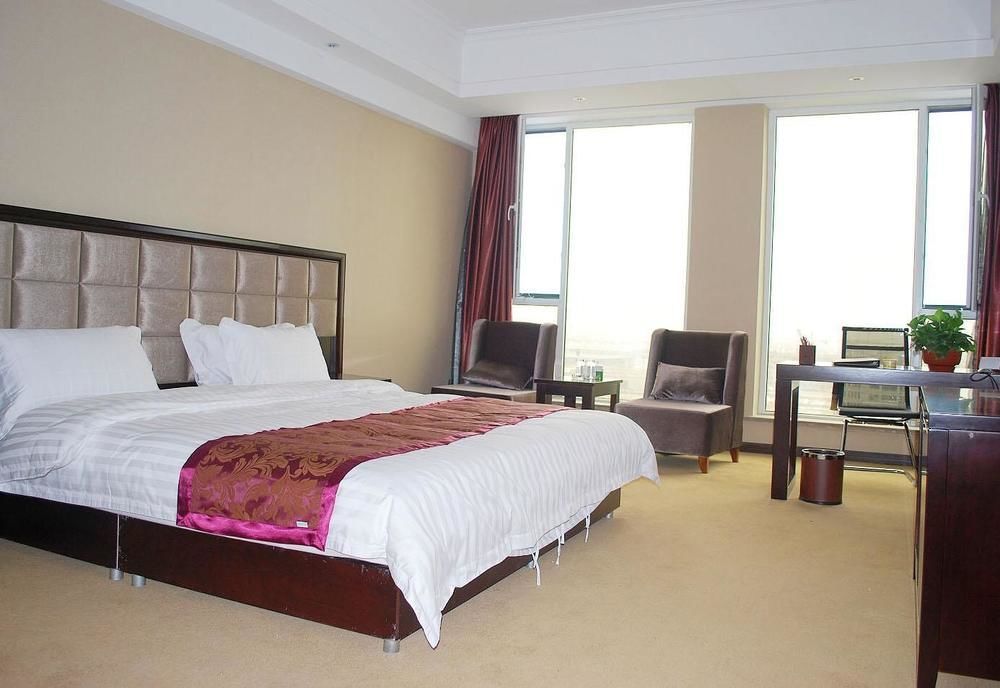 Weishi International Hotel Qing Zhou 외부 사진