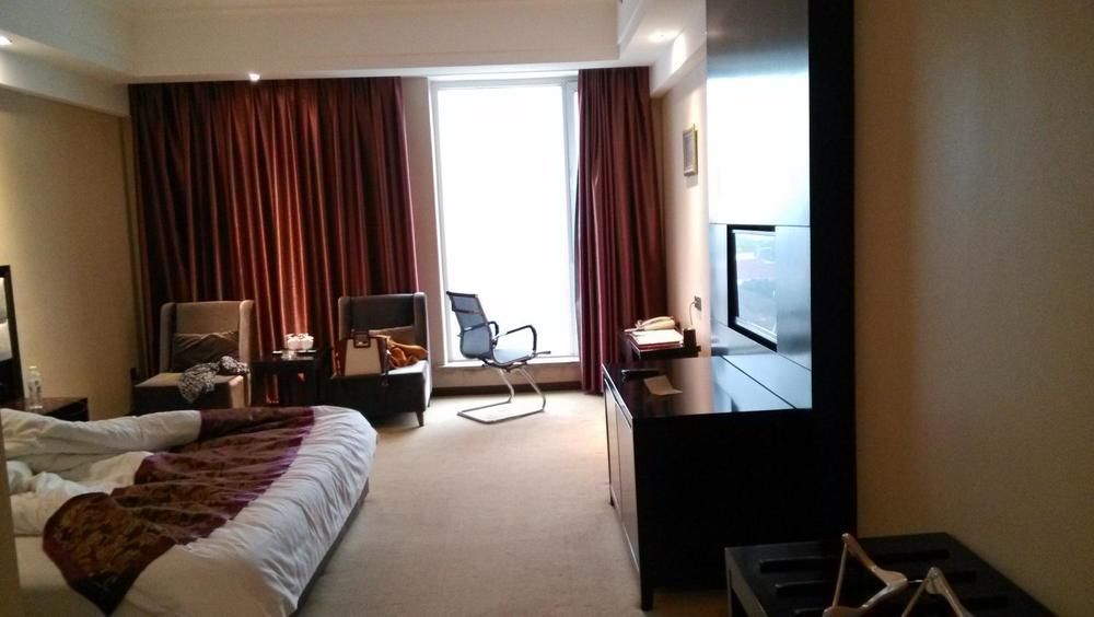 Weishi International Hotel Qing Zhou 외부 사진