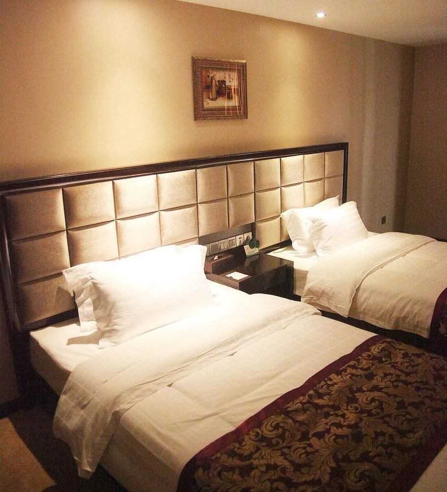 Weishi International Hotel Qing Zhou 외부 사진