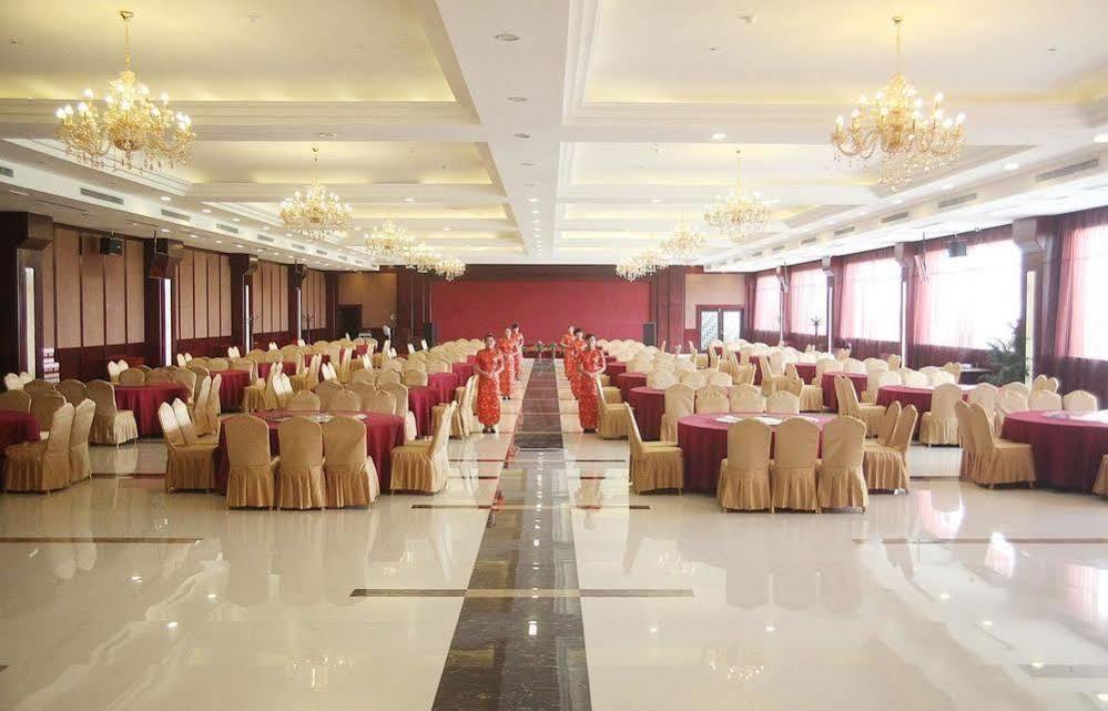 Weishi International Hotel Qing Zhou 외부 사진