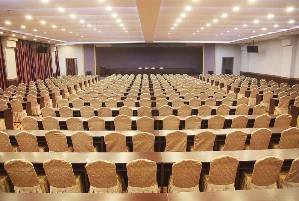 Weishi International Hotel Qing Zhou 외부 사진